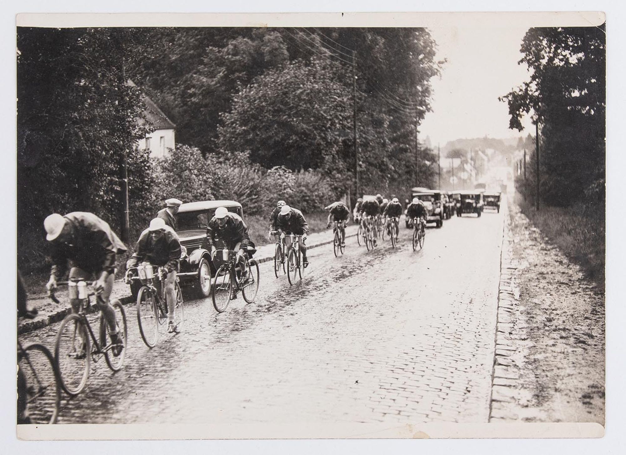 5 septembre 1931. Vue de la course cycliste Paris Brest Paris. Lieu non identifié.