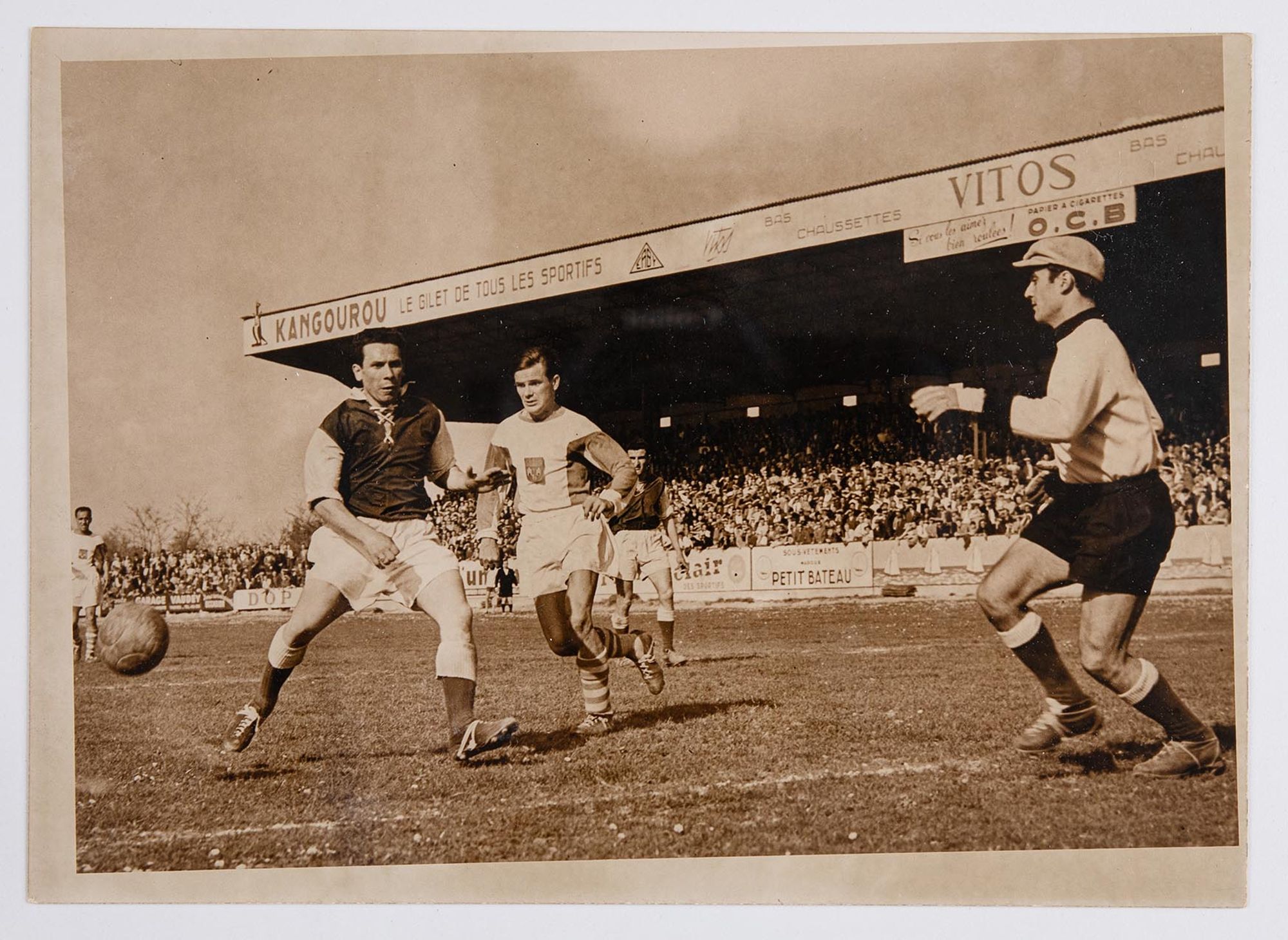 Match de l'Association sportive Troyes-Sainte-Savines du 1er mai 1955 contre Toulouse. Victoire de Troyes 2-1.